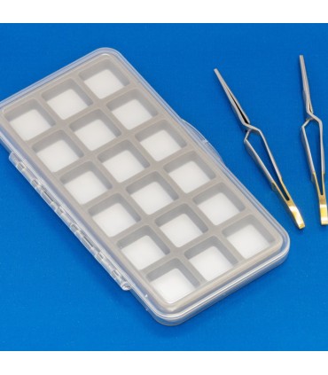 Bead storage box with bead tweezers